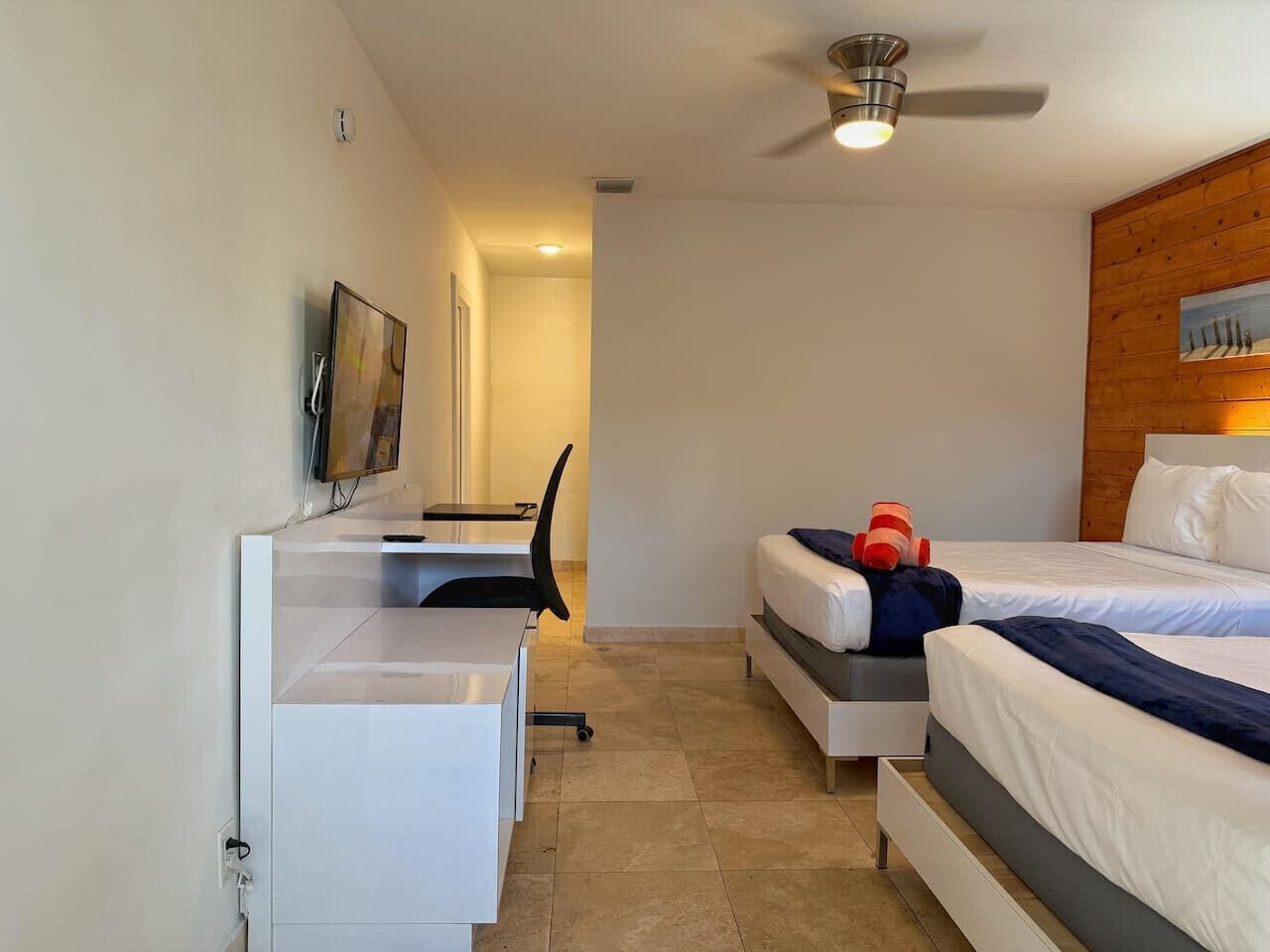 Desk, iron/ironing board, travel cot, WiFi