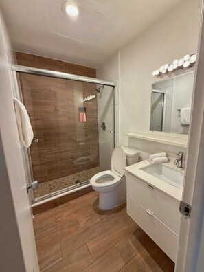 Hair dryer, towels - Bright Coastal 2BR Apartment #10 (Pompano Beach)