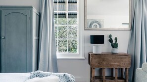 Bügeleisen/Bügelbrett, kostenloses WLAN, Bettwäsche