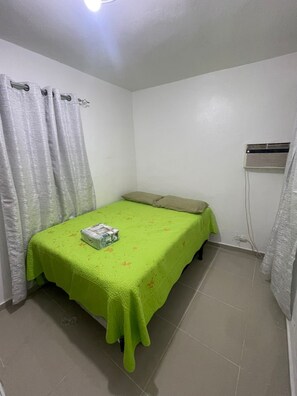 Room - Cozy 2-bedroom house in excellent Santiago de los Caballeros with AC (Santiago de los Caballeros)