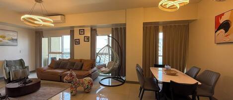 Luxury Apartment, Non Smoking, Bay View | Living area
