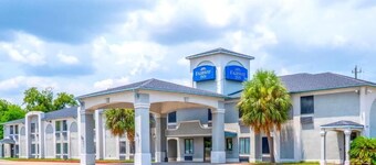  10 Single bedrm hotel with AC in charming LaPorte, tx. We have the lowest rates