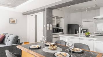 Apartment | Dining