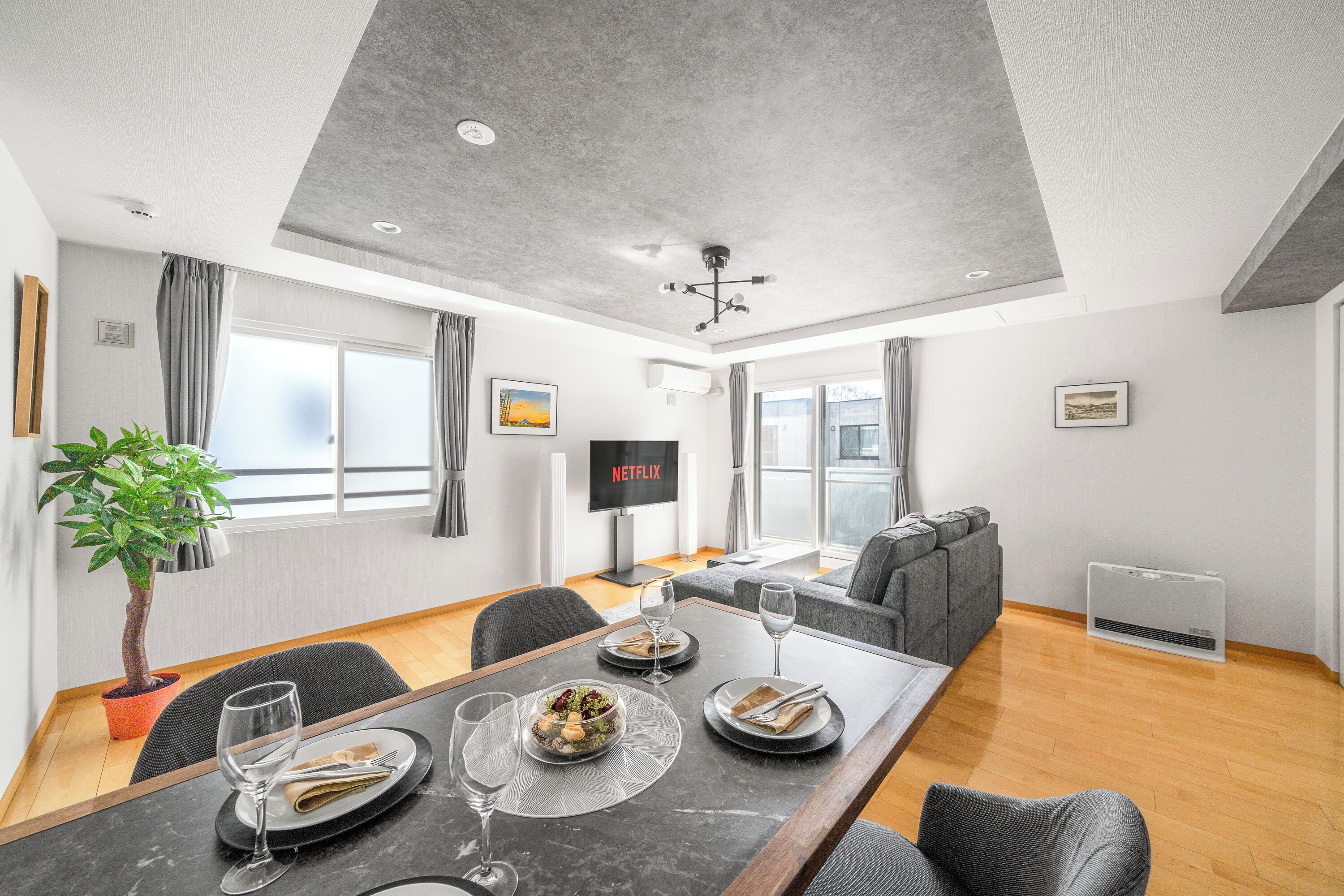 Apartment | Dining