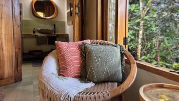 Comfort Double Room, Balcony, Garden View | Interior