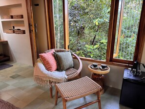 Kamar Double Comfort, balkon, pemandangan kebun | Area keluarga