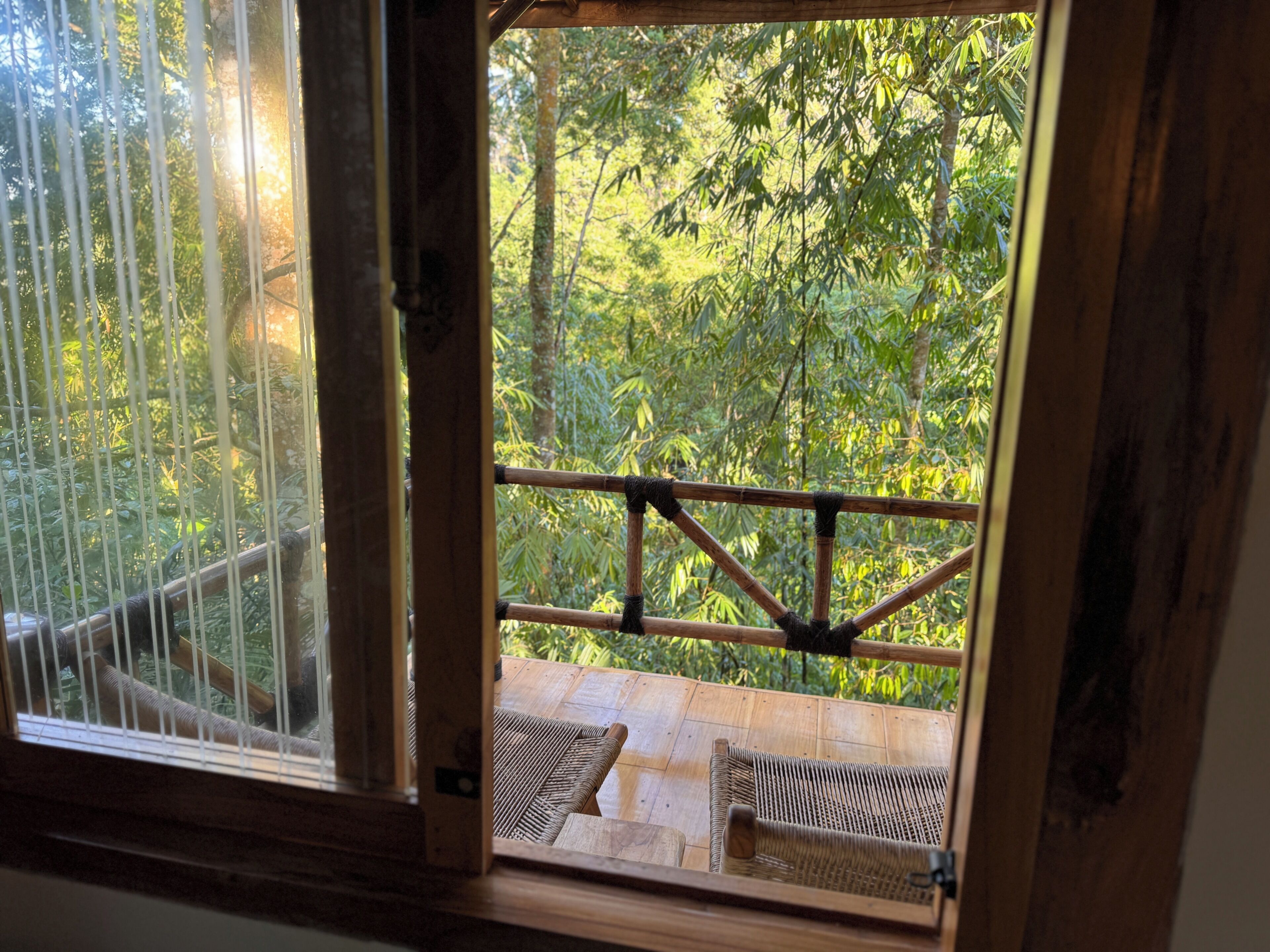 Kamar Double Comfort, balkon, pemandangan kebun | Interior