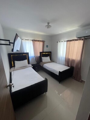 3 bedrooms, free WiFi, bed sheets