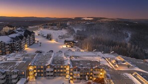 Exterior - Cozy 1-bedroom condo with AC in peaceful Snowshoe (Snowshoe)
