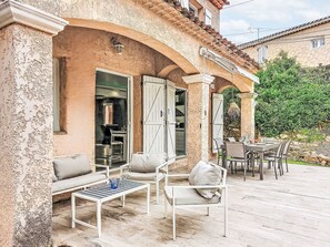 Outdoor dining - La Sorba by Interhome (Saint Cyr sur mer Les Lecques)