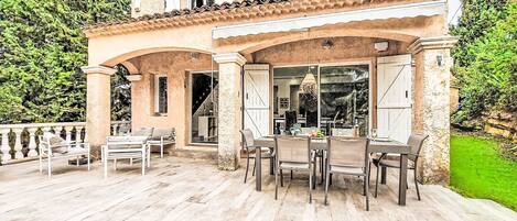 Ristorazione all'aperto