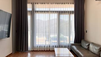 Forest Family Two Room | Living area