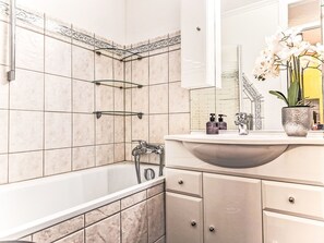 Bathroom - Grubhof by Interhome (Lofer)
