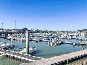 Marina - Maison de pêcheur by Interhome (Etel)