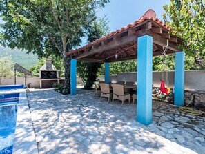 Outdoor dining - Vacation home Lino by Interhome (Dugopolje)