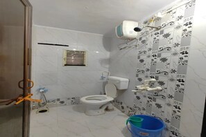 Kamar Deluks | Kamar mandi