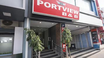 Entrée de l’hébergement