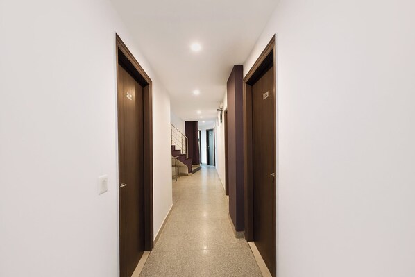 Lobby - Fabhotel Grand Port View (New Delhi)