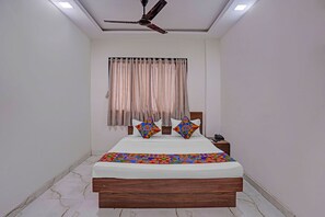 Deluxe Room | Egyptian cotton sheets, premium bedding, in-room safe, free WiFi