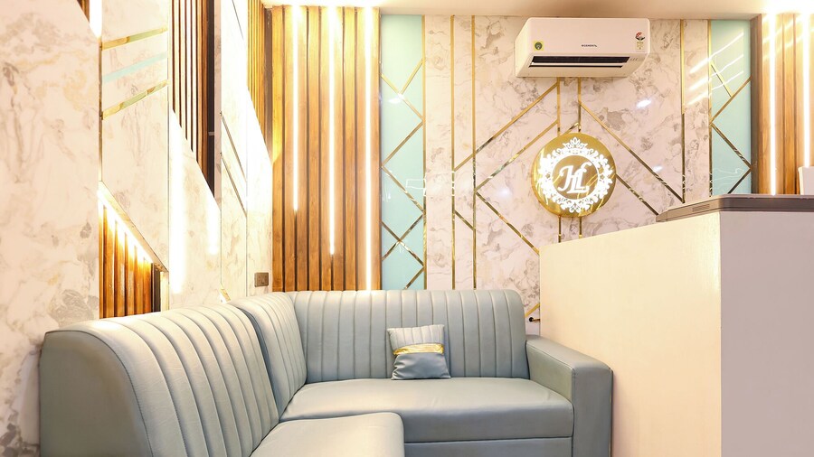 Fabhotel Lorven Grand