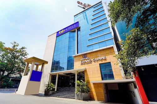 Fabhotel Grand Gunas