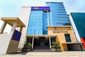 Exterior - Fabhotel Grand Gunas (Coimbatore)