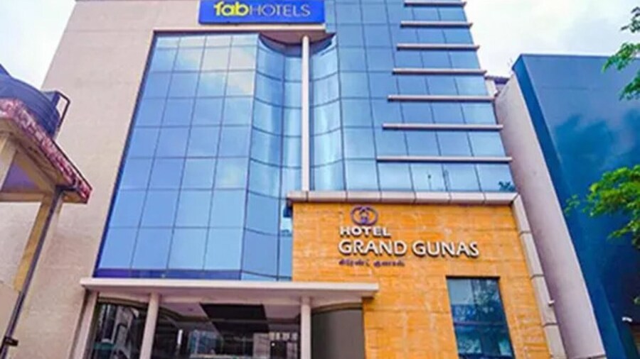 Fabhotel Grand Gunas