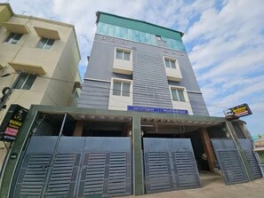 Front of property - Fabhotel Madras Residency (Chennai)