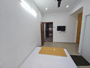 Room - Fabhotel Madras Residency (Chennai)