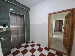 Elevator - Fabhotel Madras Residency (Chennai)