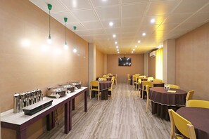 Restaurant - Fabhotel Ace Prime (Greater Noida)