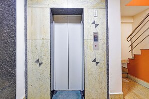 Elevator - Fabhotel Royal Grand Residency (Bangalore)