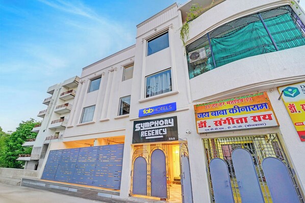 Exterior - Fabhotel Symphony Regency (Varanasi)