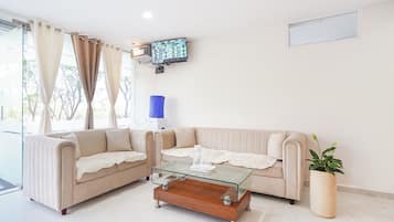 Área de estar no saguão