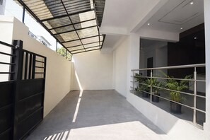 Lobby - Fabhotel Galaxy Koregaon Park (Pune)