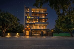 Exterior - Fabhotel Durga Luxury Studio (Gurugram)