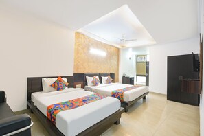 Room - Fabhotel Dream Porto (New Delhi)
