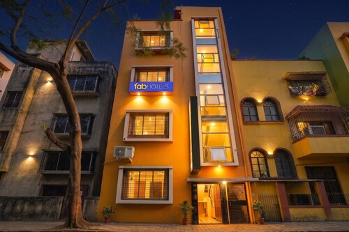 Fabhotel Rainbow Guest House
