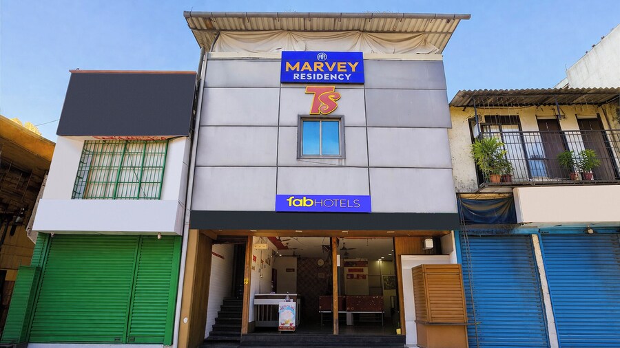 Fabhotel Marvey Residency