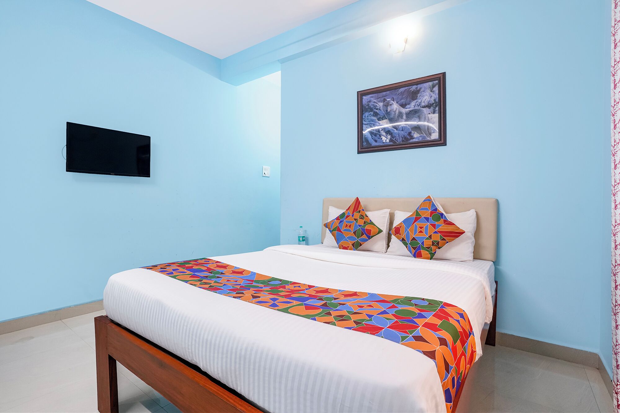 Egyptian cotton sheets, premium bedding, in-room safe, free WiFi