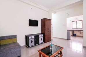 28-inch LCD TV with cable channels - Fabhotel Shadowline (Panaji)