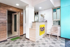 Reception - Fabhotel Krishna Sai (Pune)