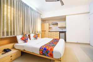 Deluxe Room - Fabhotel Krishna Sai (Pune)