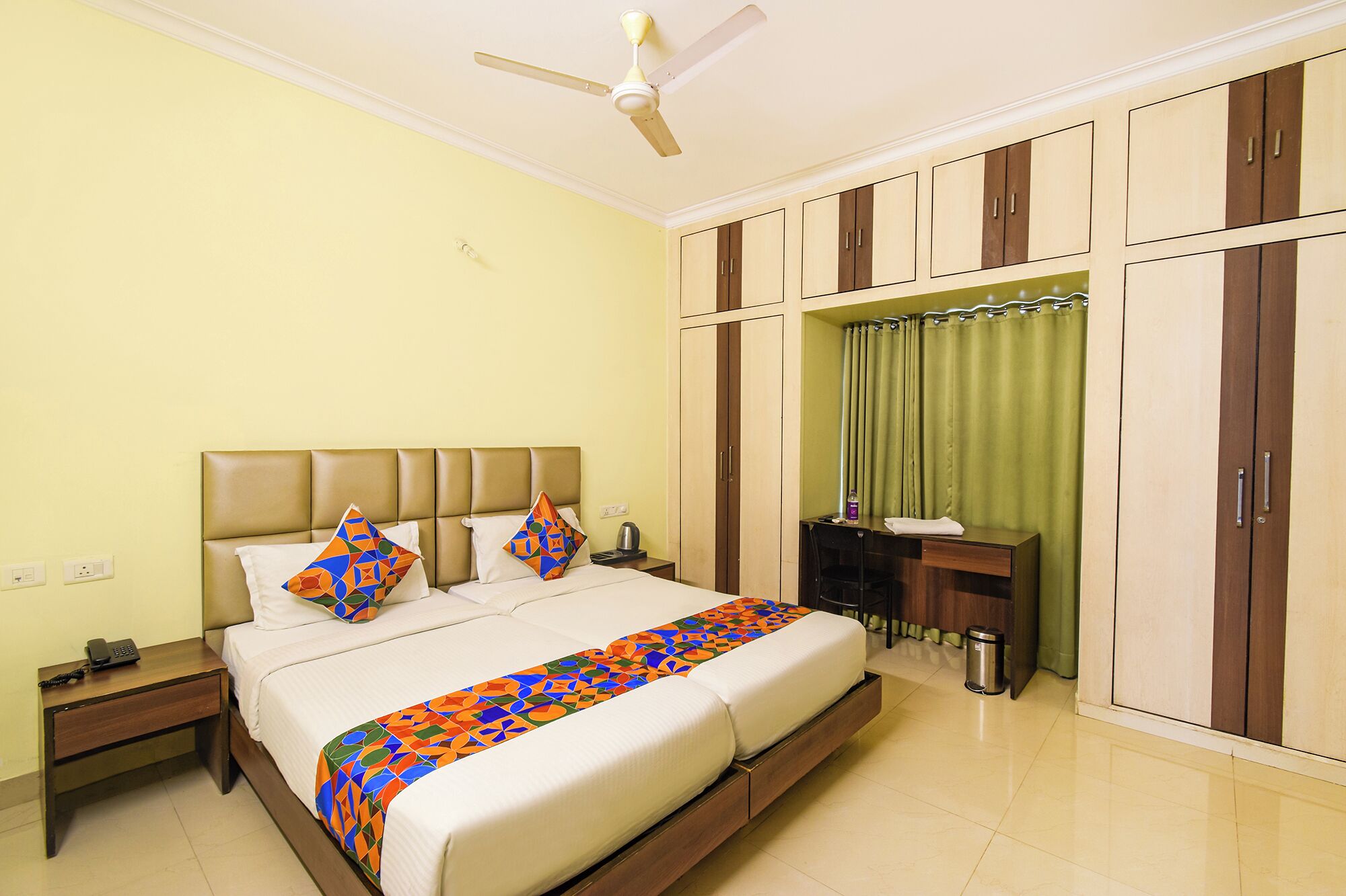 Egyptian cotton sheets, premium bedding, in-room safe, free WiFi