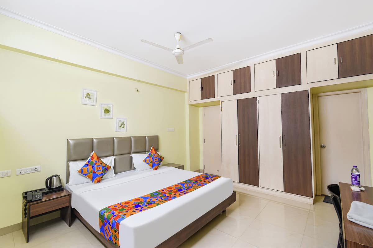 Deluxe Room | Egyptian cotton sheets, premium bedding, in-room safe, free WiFi