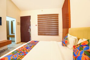 Egyptian cotton sheets, premium bedding, in-room safe, free WiFi - Fabhotel Grand & Resorts (Tirupporur)