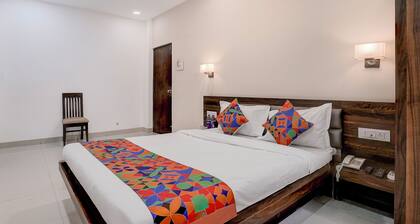 Fabhotel Blue Inn