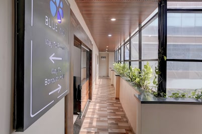 Fabhotel Blue Inn