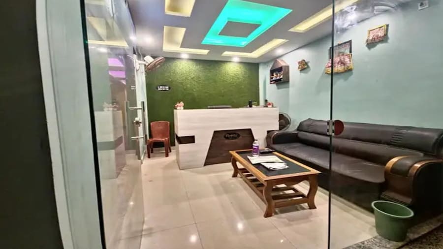 Fabhotel Jagadish Palace
