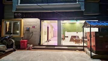 Entrada de la propiedad